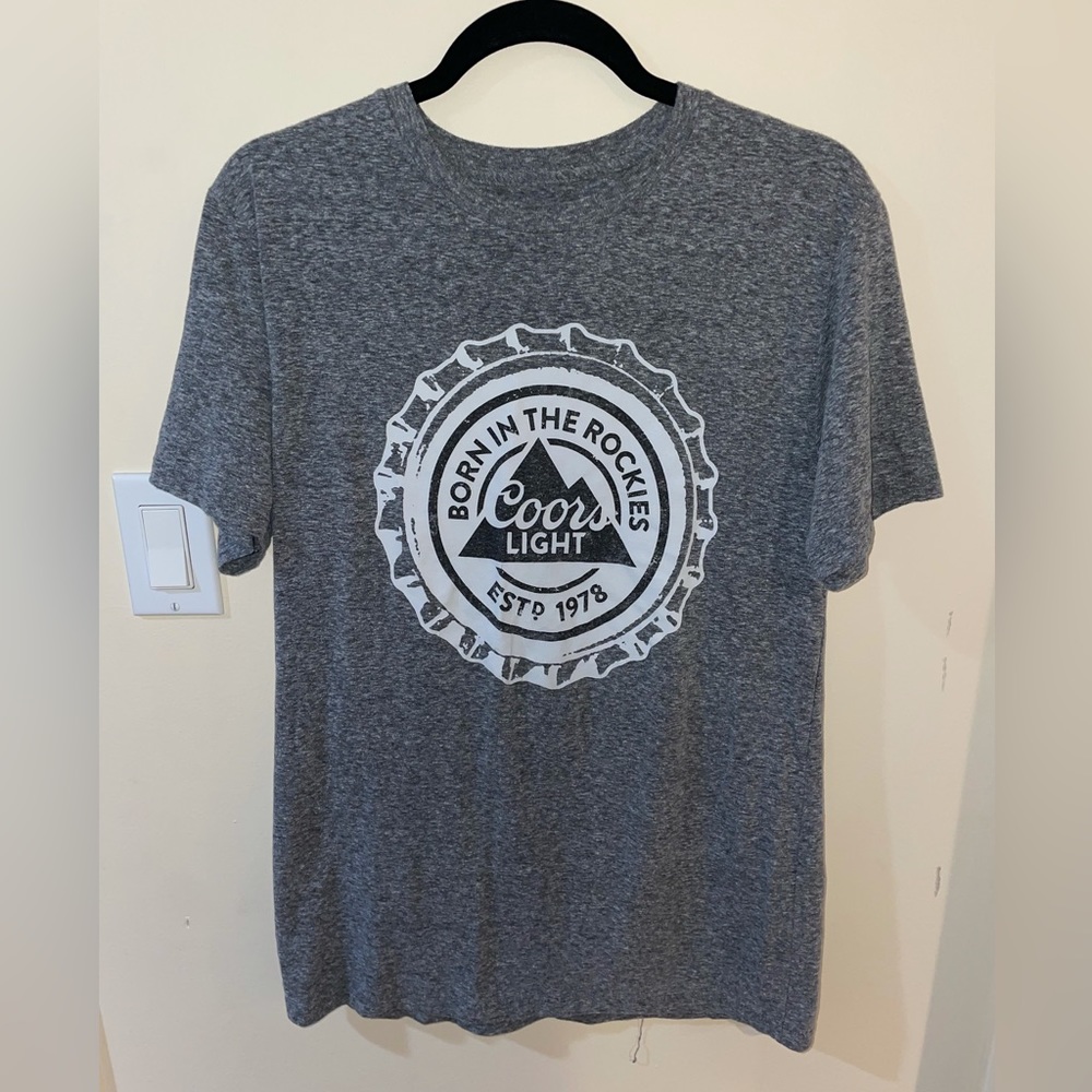 🏷️ 3/$15 SALE Coors Light Graphics T Shirt